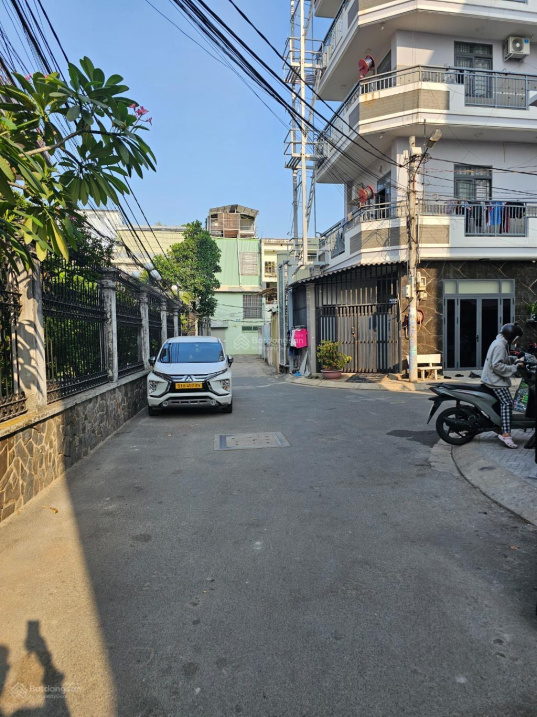 Nhà Tây Hoà,  200m2, ngang 6.8m, ngay Ga Metro, HXH,  CHDV 5 tầng, 10,8 tỷ - Ảnh chính
