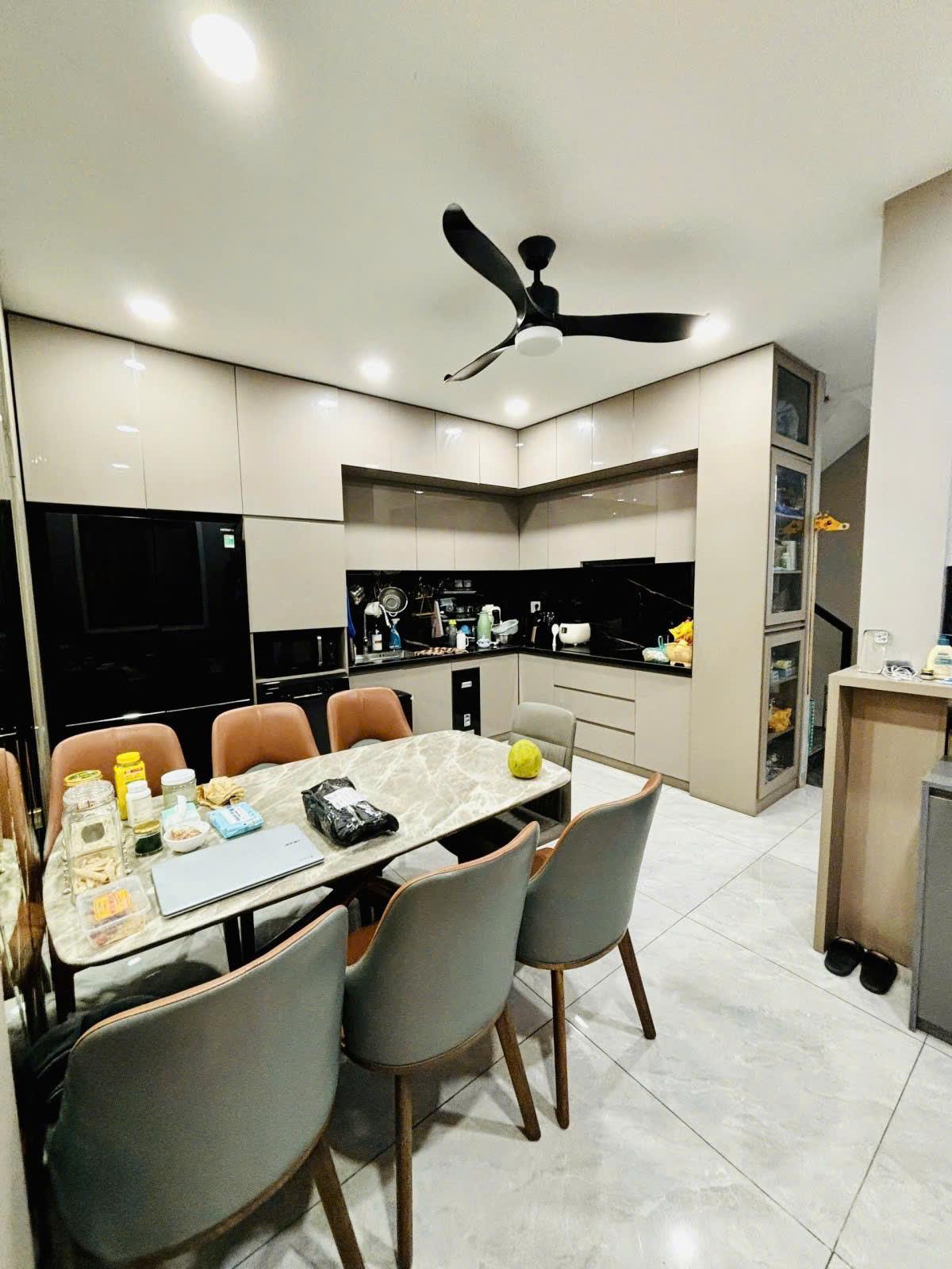 *VIP QUẬN 5-GẤP Gấp Nhà 2 MT Thương Hiệu Thời Trang Nguyễn Trãi 5Tầng(5x12) Nhỉnh 23Tỷ - Ảnh 2