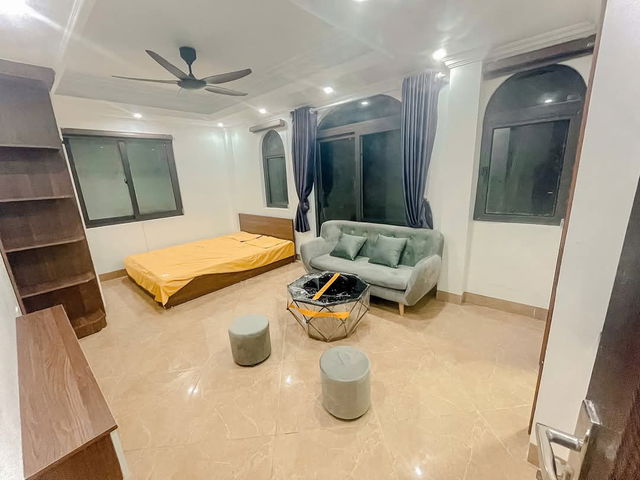 -SIÊU PHẨM DÒNG TIỀN- LÔ GÓC 3 THOÁNG Nguyễn Văn Cừ-Long Biên 110m2, 6 tầng,mặt tiền 12m, 25 tỷ. - Ảnh 2