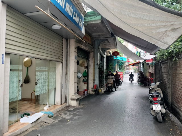 NHÀ Phố Ngọc Lâm NGÕ THÔNG- Ô TÔ ĐỖ CỬA 42 m2,X  4 Tầng, mặt tiền 4m, 8.5 tỷ Long Biên. - Ảnh 1