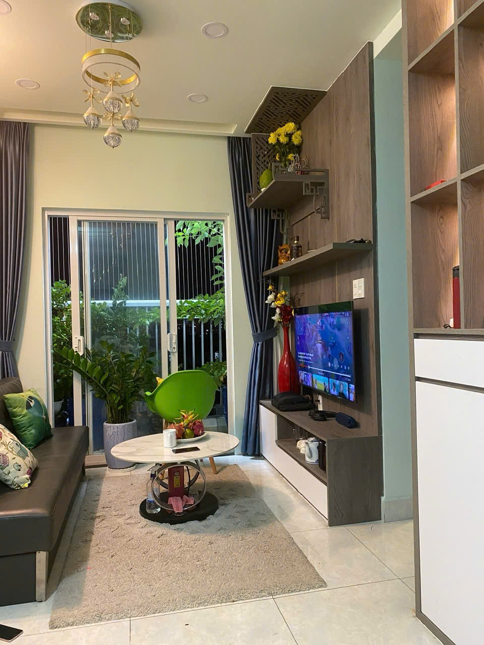 C/C Blue Sky Tower giá 1,9 tỷ, DT 56m2, 2PN, 2WC, tầng thấp, nhà đẹp - Ảnh 1