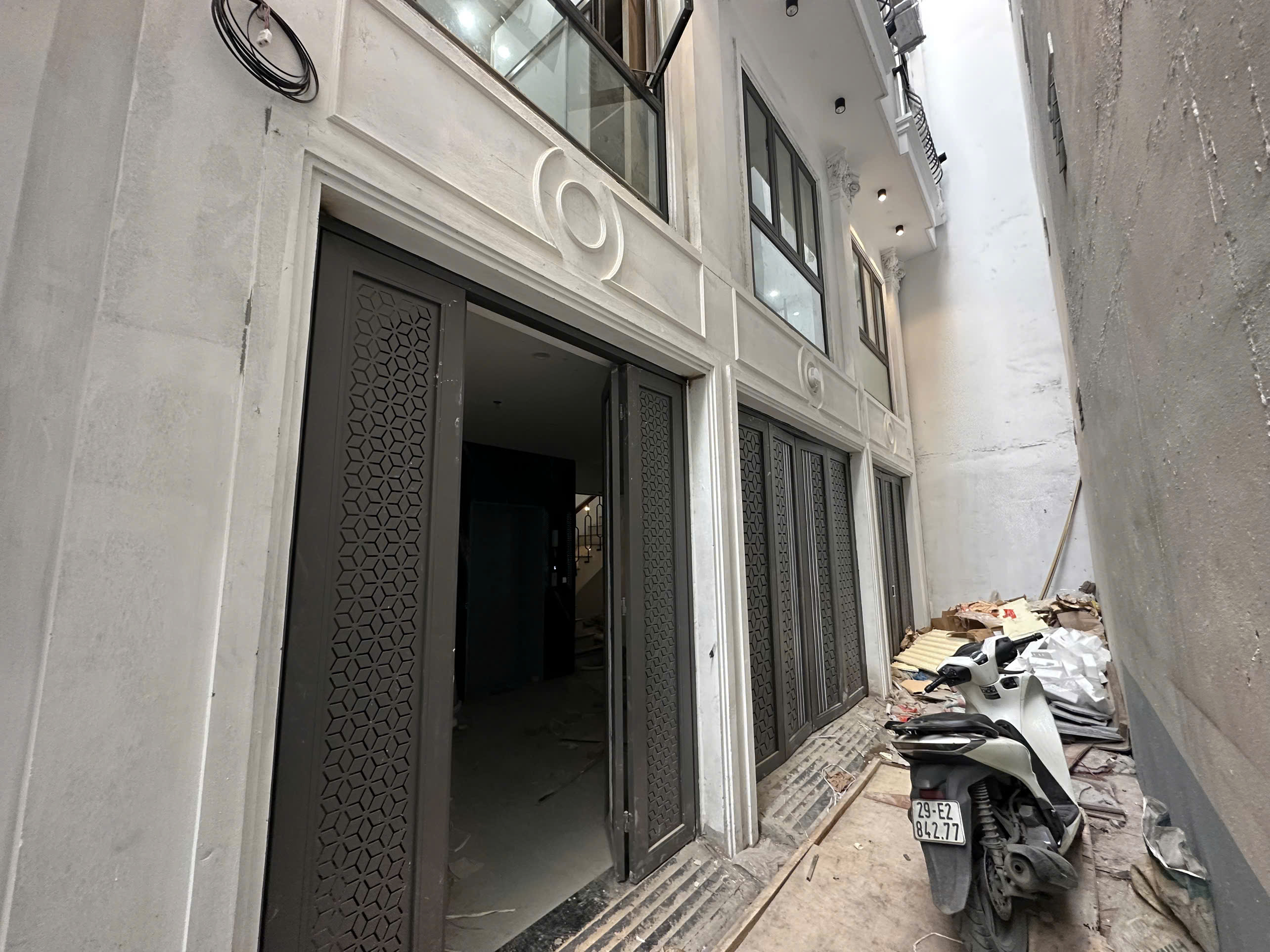 (Tin thật 100%) Bán CCMN 61m2 x 13CH tại phố Trần Cung - Mặt tiền 10m - Nhà gần phố - DT 850tr/năm - Ảnh 1