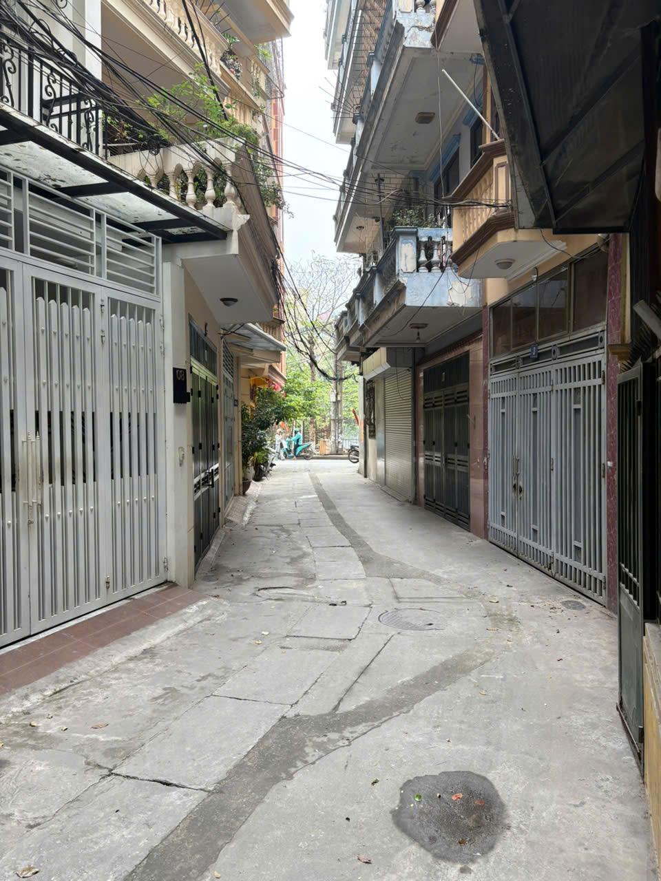 NHÀ 5 TẦNG TRẦN ĐẠI NGHĨA-HAI BÀ TRƯNG-PHÂN LÔ Ô TÔ TRÁNH-10M RA PHỐ - Ảnh 1