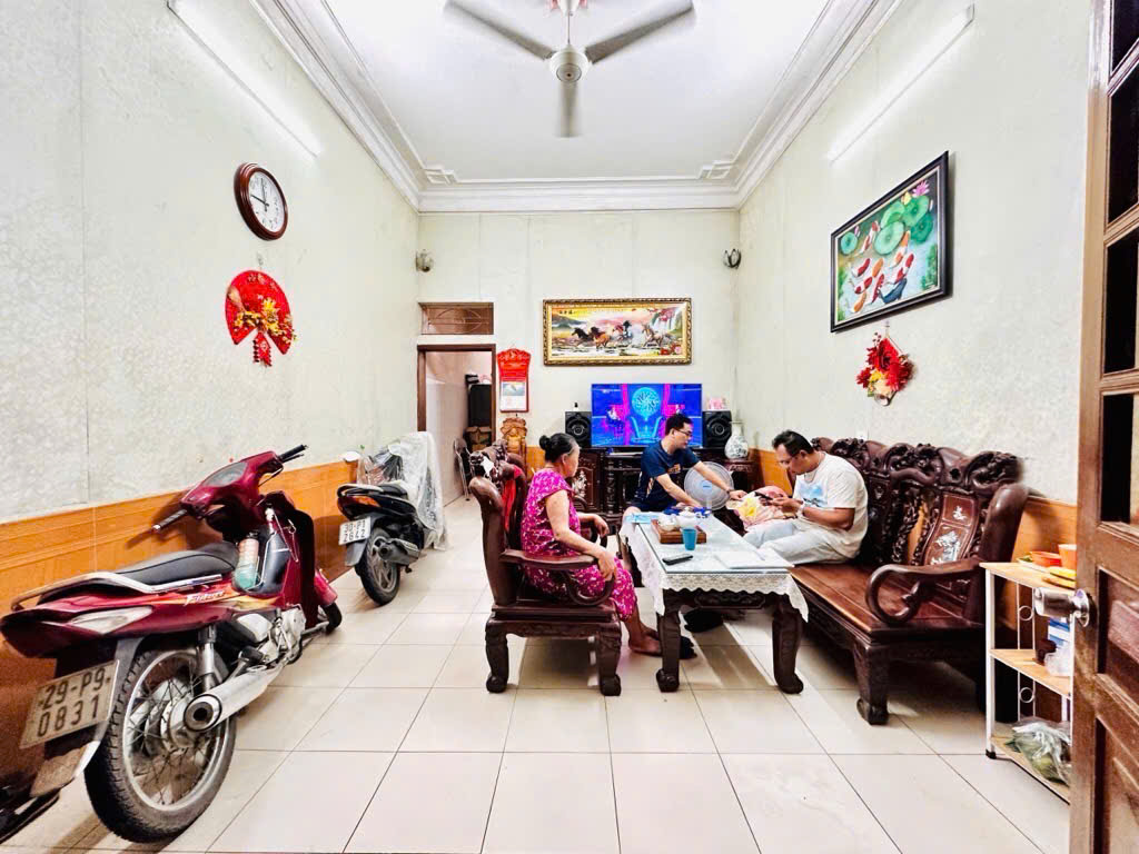 HÀO NAM  ĐỐNG ĐA 61M 4 NGỦ CHỈ 11,7 TỶ - MẶT NGÕ KINH DOANH, BA GAC THÔNG - Ảnh 2
