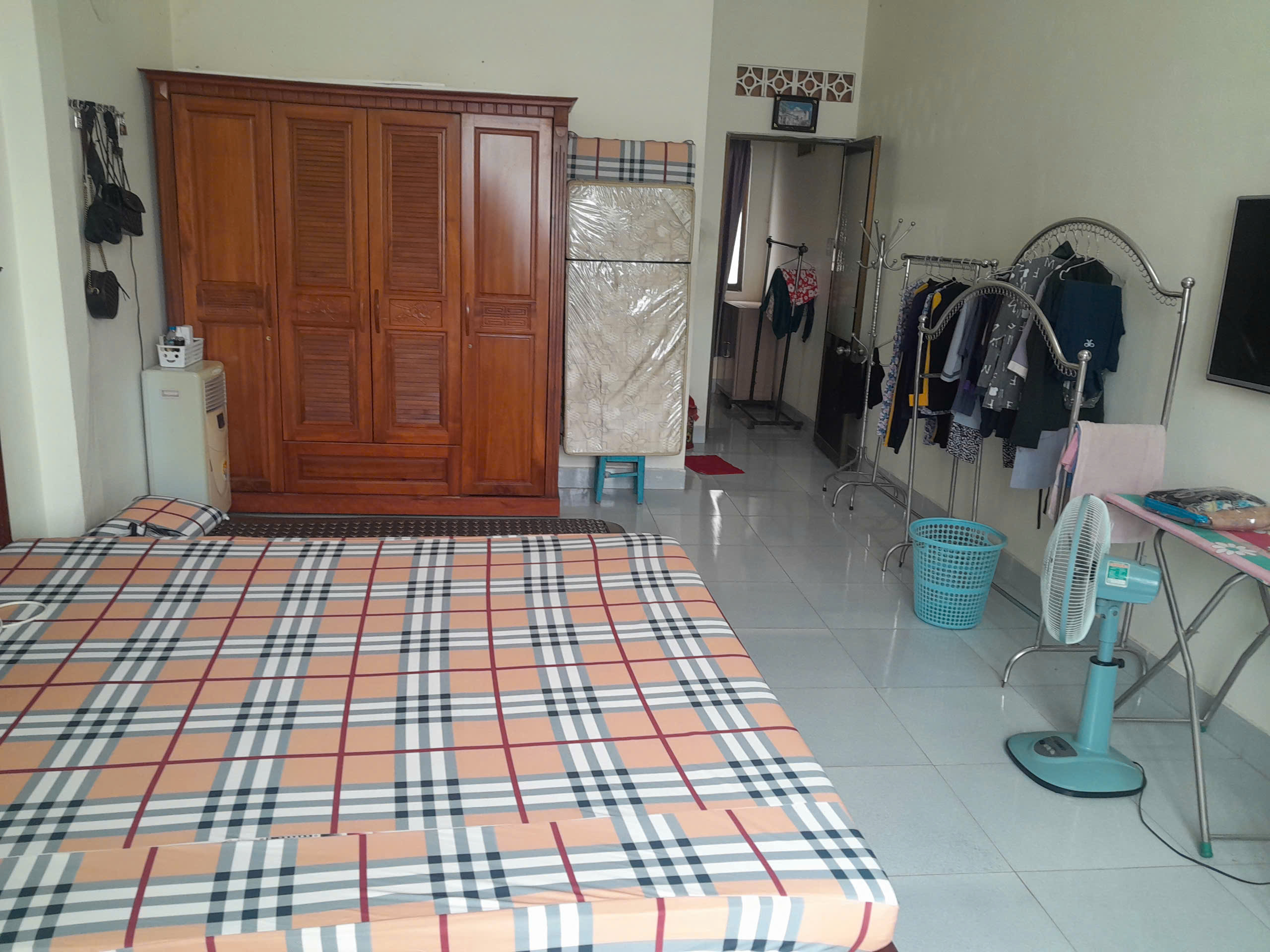 ♪Nhà Kiệt Hoàng Diệu, 105.4m2, ngang 9m vuông vức, 2 căn 2 tầng cứng, cổng riêng, bán nhanh 4.25 tỷ - Ảnh 3