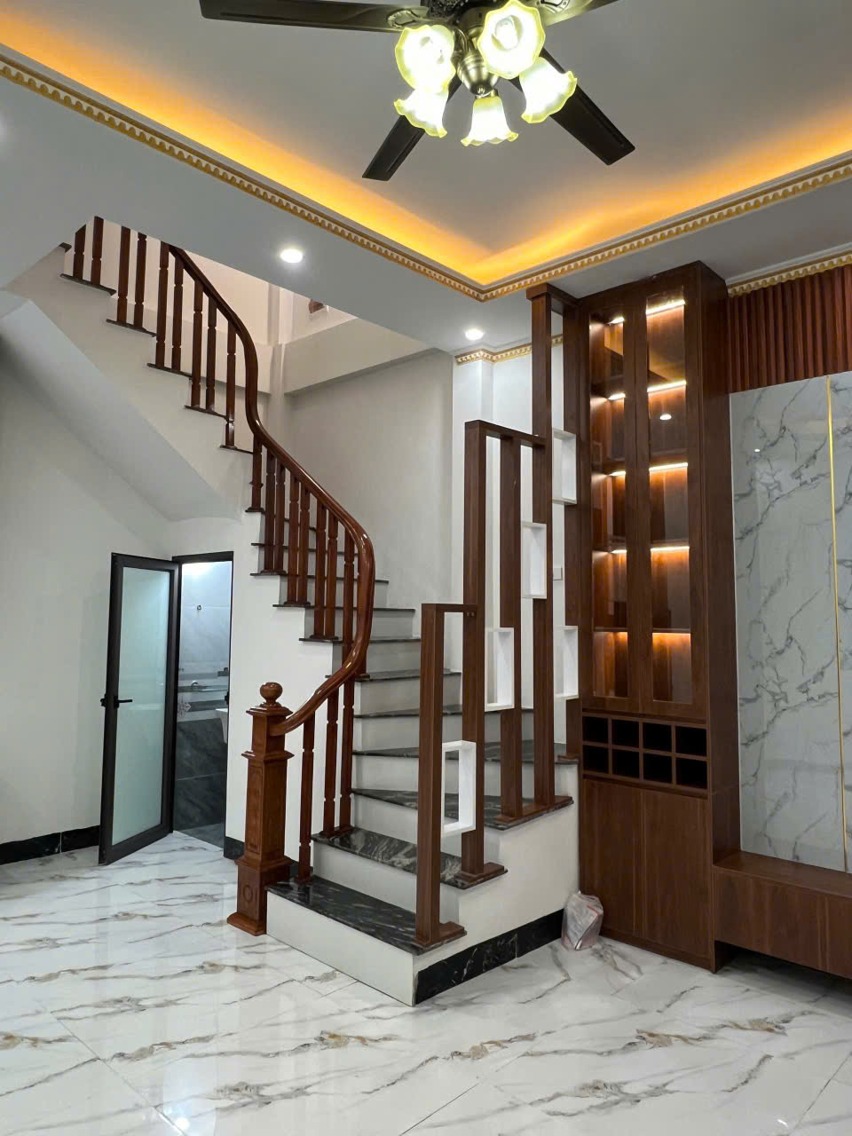 TRUNG TÂM VẠN PHÚC - NHÀ MỚI ĐẸP LONG LANH - NGÕ THÔNG RỘNG -  Ô TÔ LÙI ĐỖ CỬA - 5 TẦNG-LOANH QUANH - Ảnh 1