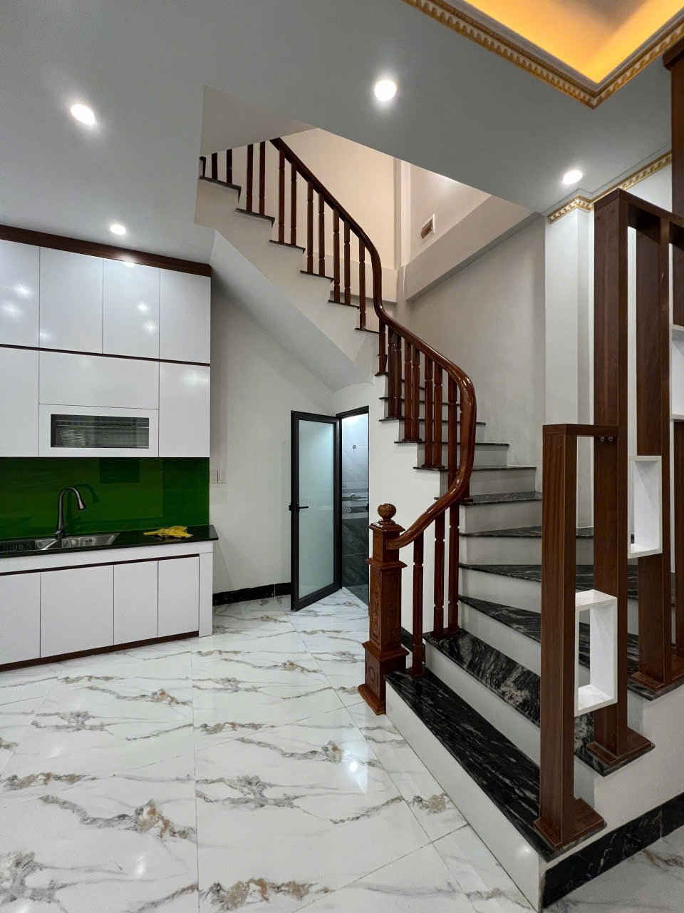 TRUNG TÂM VẠN PHÚC - NHÀ MỚI ĐẸP LONG LANH - NGÕ THÔNG RỘNG -  Ô TÔ LÙI ĐỖ CỬA - 5 TẦNG-LOANH QUANH - Ảnh 3