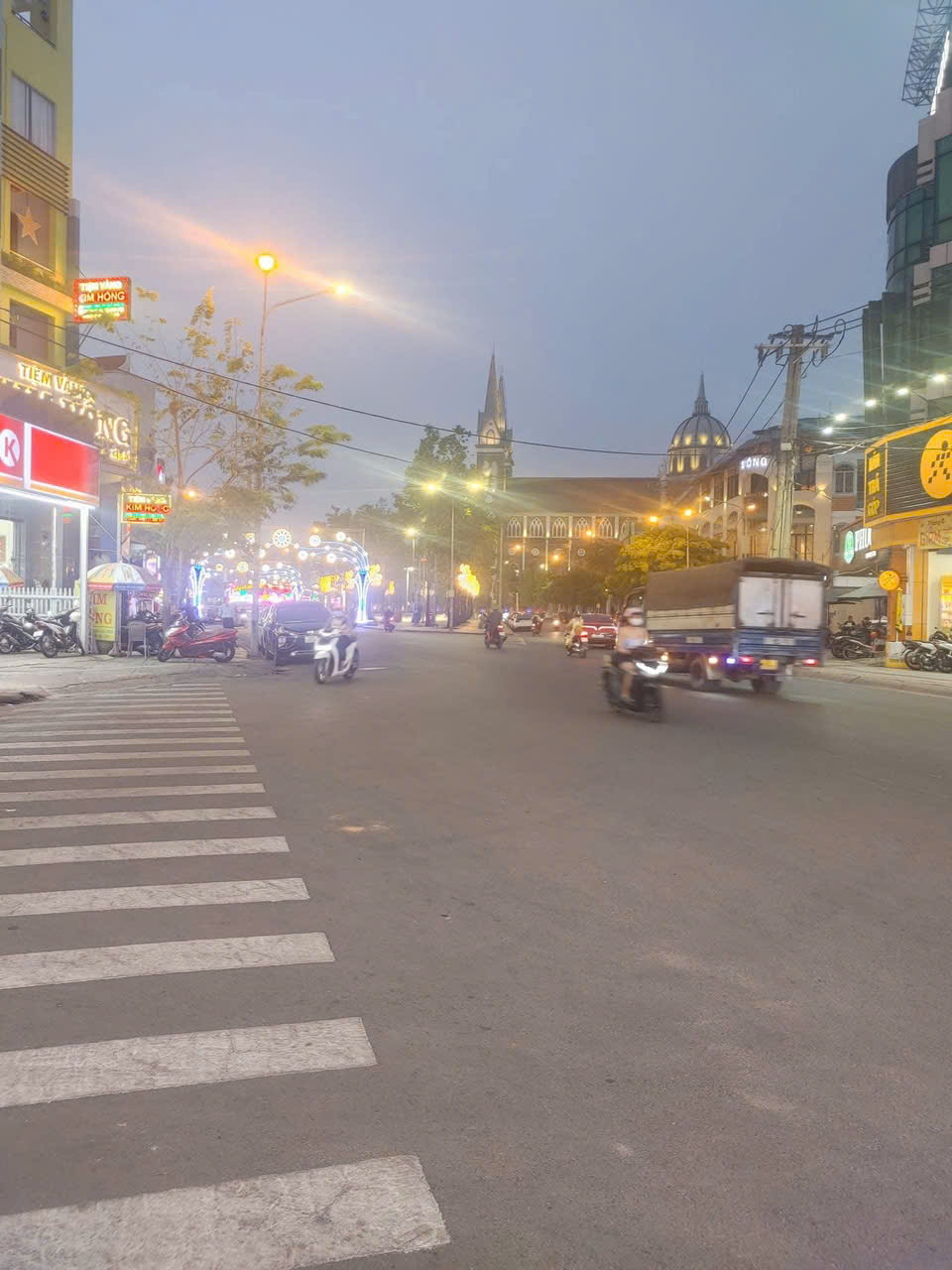 Cho Thuê Mặt Bằng Kinh Doanh Đẹp Trục CMT8 – P. Chánh Nghĩa – TP. Thủ Dầu Một, Bình Dương - Ảnh chính