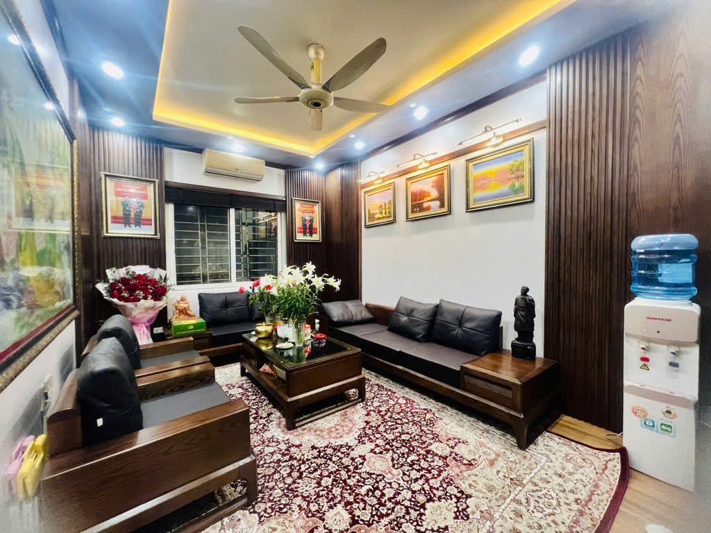 BÁN NHÀ NGUYỄN VĂN CỪ 55 M2, 4 TẦNG, 2 Ô TÔ TRÁNH, DỪNG ĐỖ NGÀY ĐÊM, GIÁ NHỈNH - 13 TỶ - Ảnh chính
