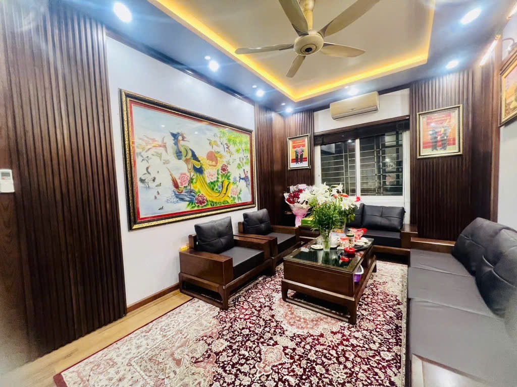 BÁN NHÀ NGUYỄN VĂN CỪ 55 M2, 4 TẦNG, 2 Ô TÔ TRÁNH, DỪNG ĐỖ NGÀY ĐÊM, GIÁ NHỈNH - 13 TỶ - Ảnh 1