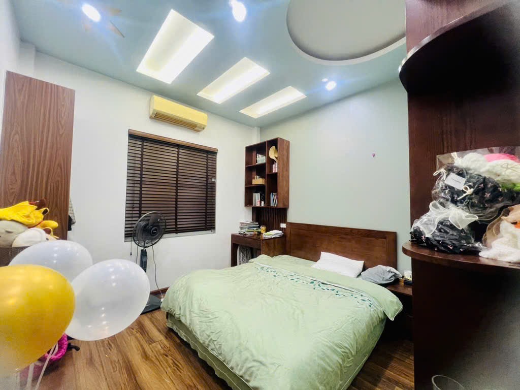 BÁN NHÀ NGUYỄN VĂN CỪ 55 M2, 4 TẦNG, 2 Ô TÔ TRÁNH, DỪNG ĐỖ NGÀY ĐÊM, GIÁ NHỈNH - 13 TỶ - Ảnh 3