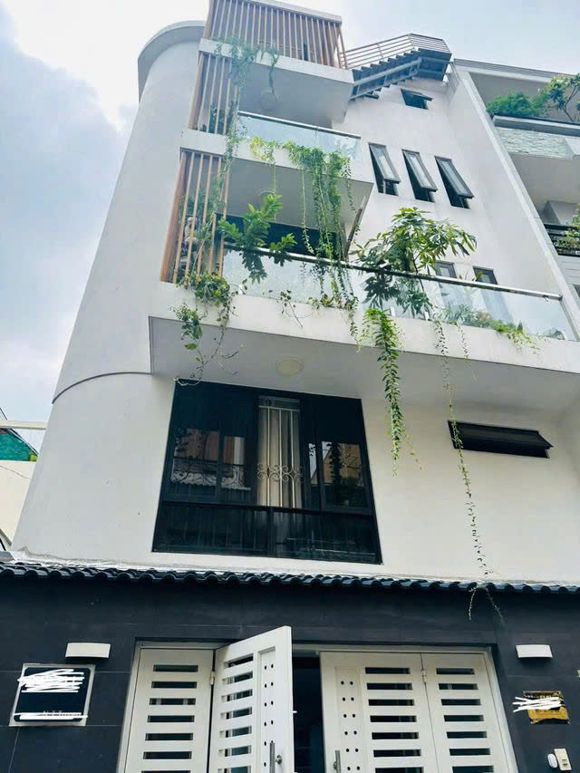Giá mềm nhất quận Tân bình: 11,9 tỷ - Nguyễn Trọng Tuyển - 5 tầng BTCT, gồm 4PN, 5WC, Phòng khách, - Ảnh chính