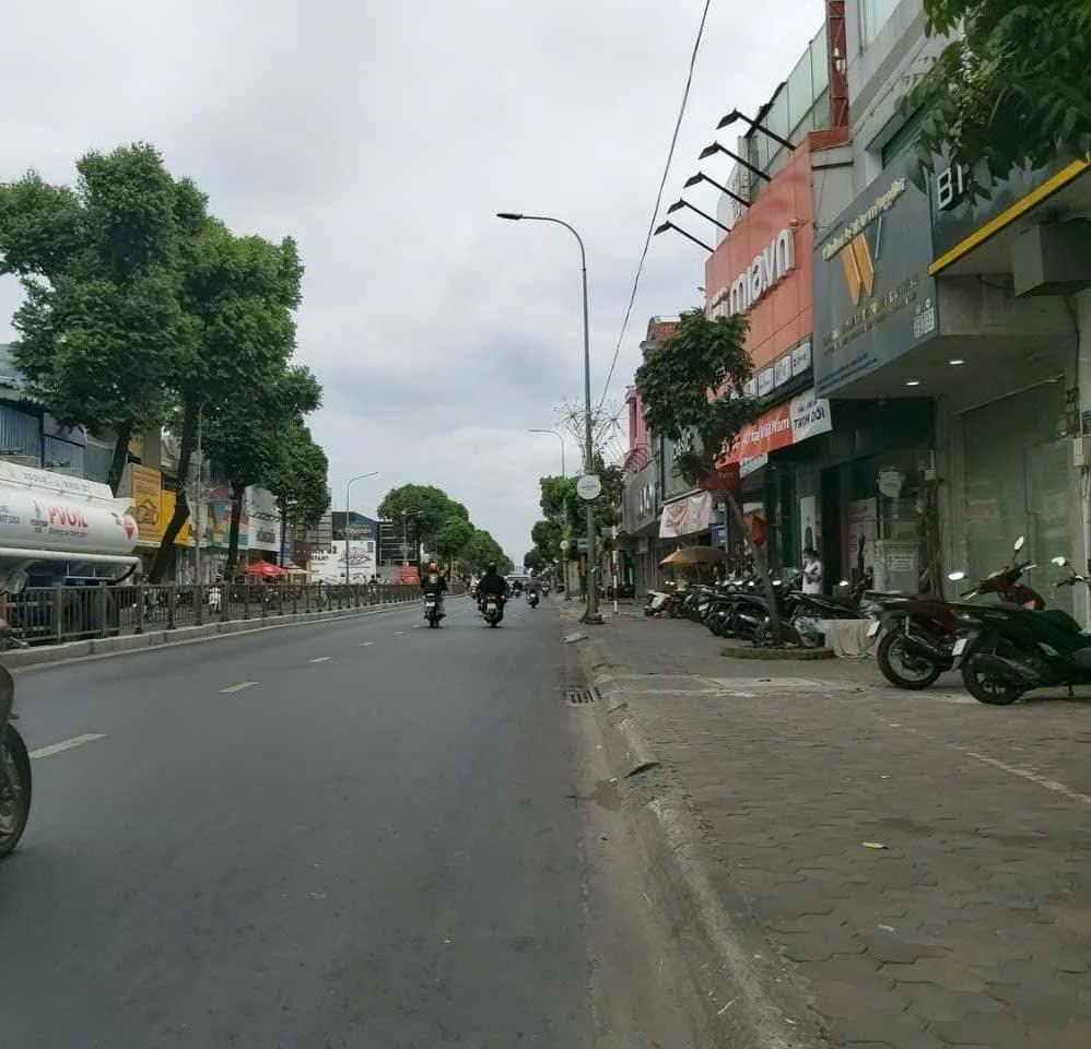 Bán nhà Gò Vấp, hẻm xe hơi 1/ Quang Trung, 120M² x 3 tầng, dòng tiền 30tr/th - Ảnh chính