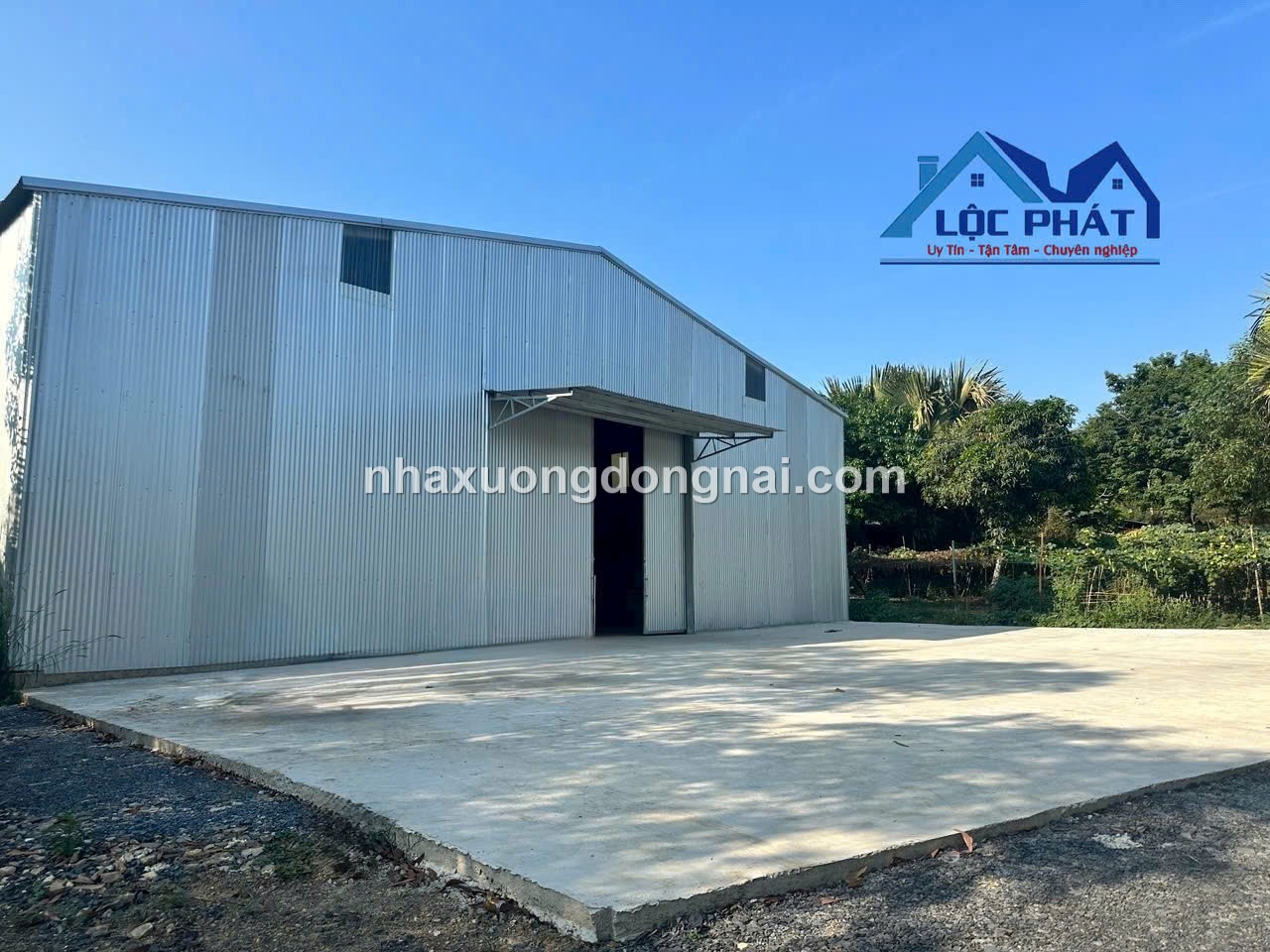 Cho thuê nhà xưởng 1400m2 Thiện Tân Vĩnh Cửu chỉ 30 triệu - Ảnh 1