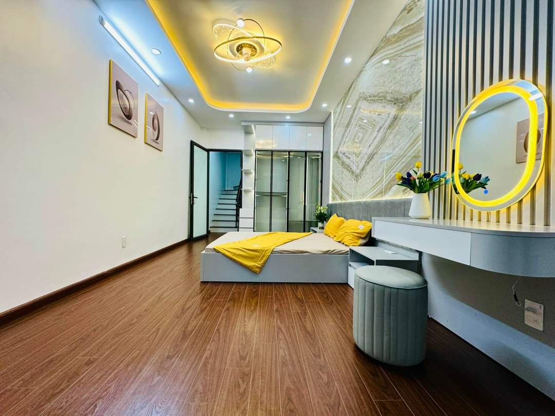 Phân lô Lạc Long Quân - 75m2 sát Hồ Tây - ngõ to rộng - 4 tầng mặt tiền 5m chỉ 13 tỷ - Ảnh 2