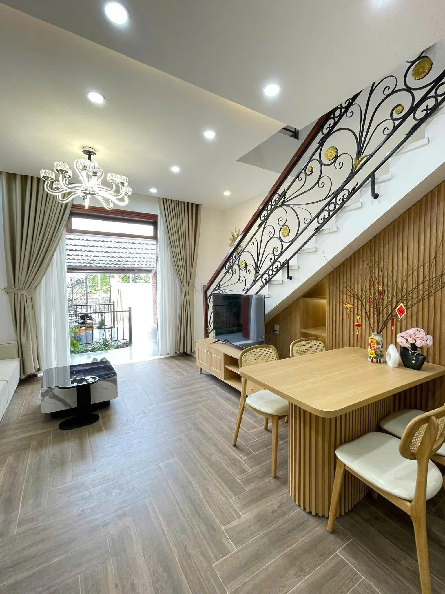Nhà 2 tầng mặt tiền Sử Hy Nhan -  full nội thất thuộc Phường Thuỷ Xuân , Tp Huế ✅ - Ảnh 2