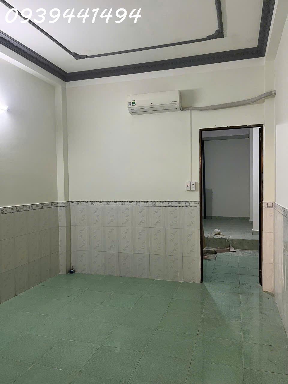 Cho thuê nhà 3 tầng, 8 phòng tại Phú Hữu, Thủ Đức–thuê theo căn, theo tầng hoặc nguyên căn - Ảnh chính