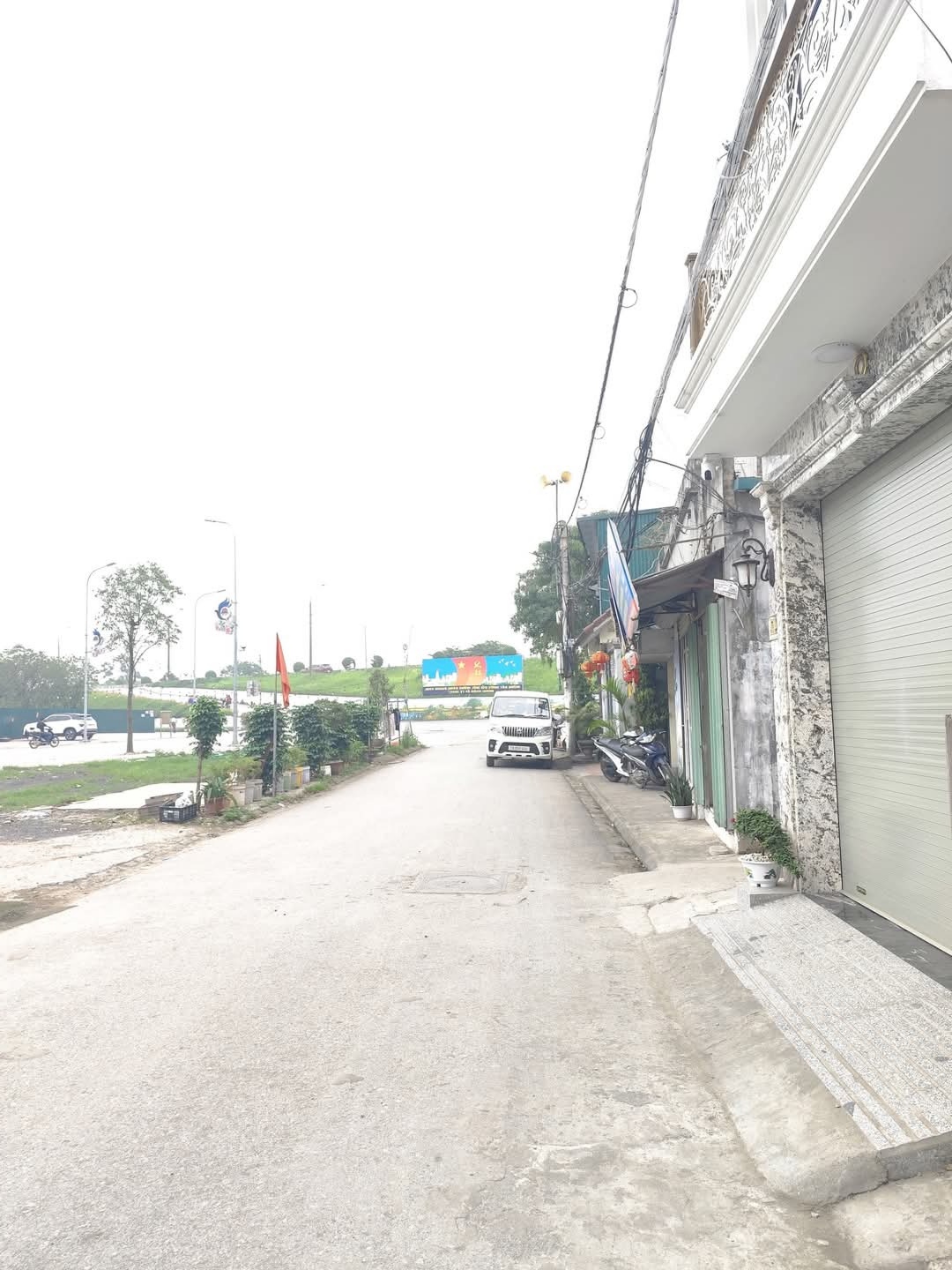 B.á.n nhà 6 tầng có gara ô tô tại Cự Khối, Long Biên – Gần phố Hoa Động, đường ô tô tránh, sổ đỏ chính chủ - Ảnh chính