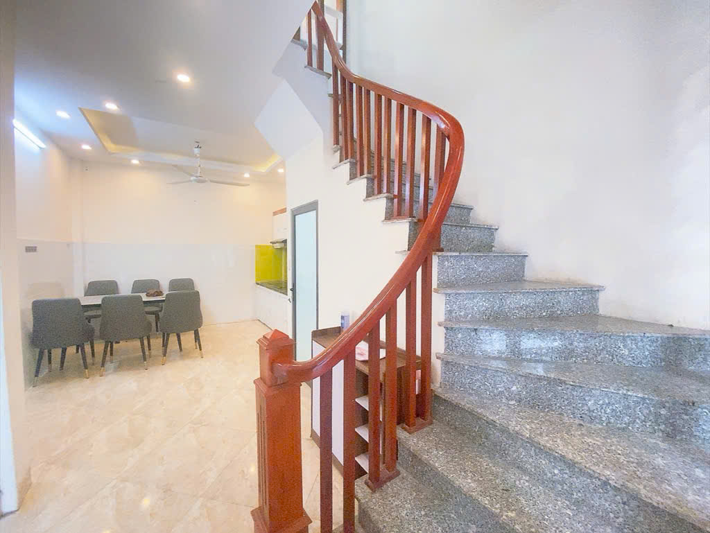 LÔ GÓC MẶT NGÕ THÔNG NHÀ 5 TẦNG VÂN NỘI PHÚ LƯƠNG GIÁ CHỈ HƠN 5 TỶ XÍU - Ảnh 2