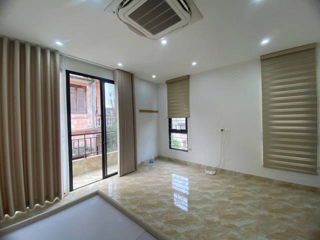 Bán nhà phố Kim Mã Thượng, Ba Đình 6 tầng, mặt tiền 12m, thang máy xịn xò - Ảnh 3