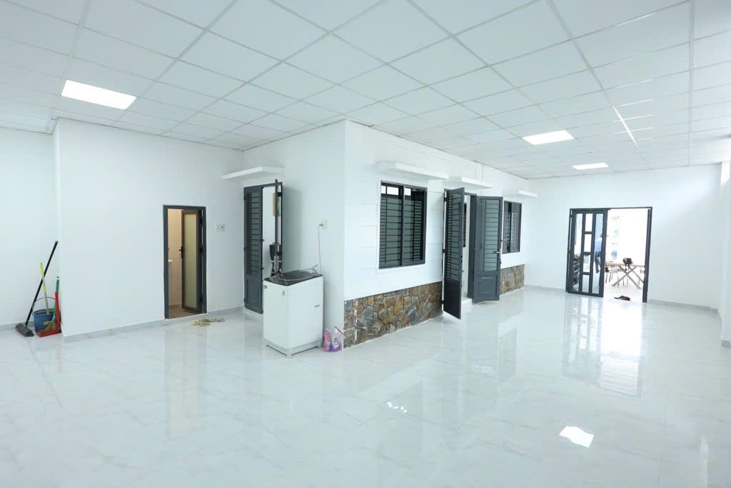 NHÀ 3 TẦNG (8x22) LÔ GÓC K0 LG - NỞ HẬU MẶT TIỀN HIỆP THÀNH 23, Q12 - Ảnh 2