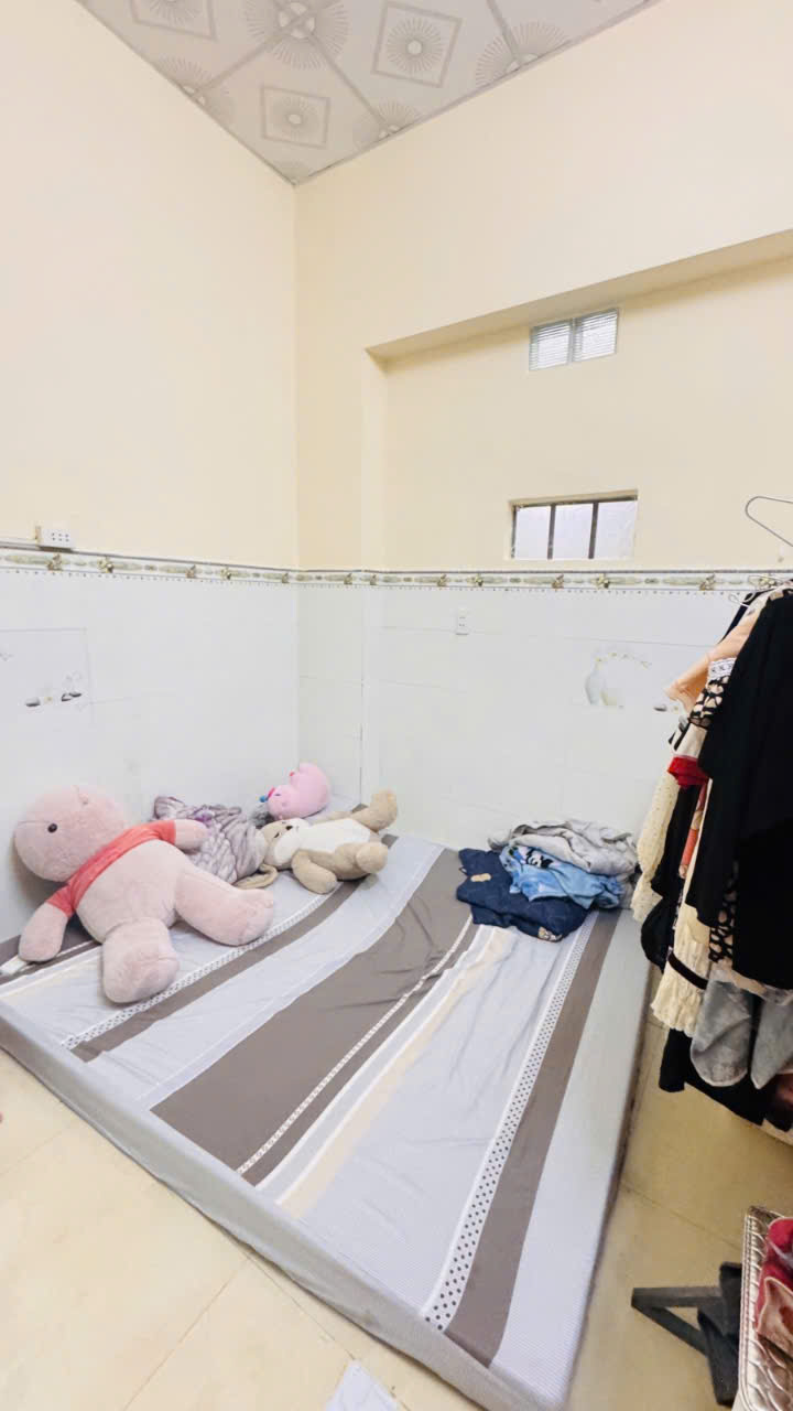 Siêu Phẩm nhà Đ số 6 Lê Văn Quới hẻm xe hơi 73m2,cấp 4 ngang đẹp gần 6m 3 tỷ 2 - Ảnh 2