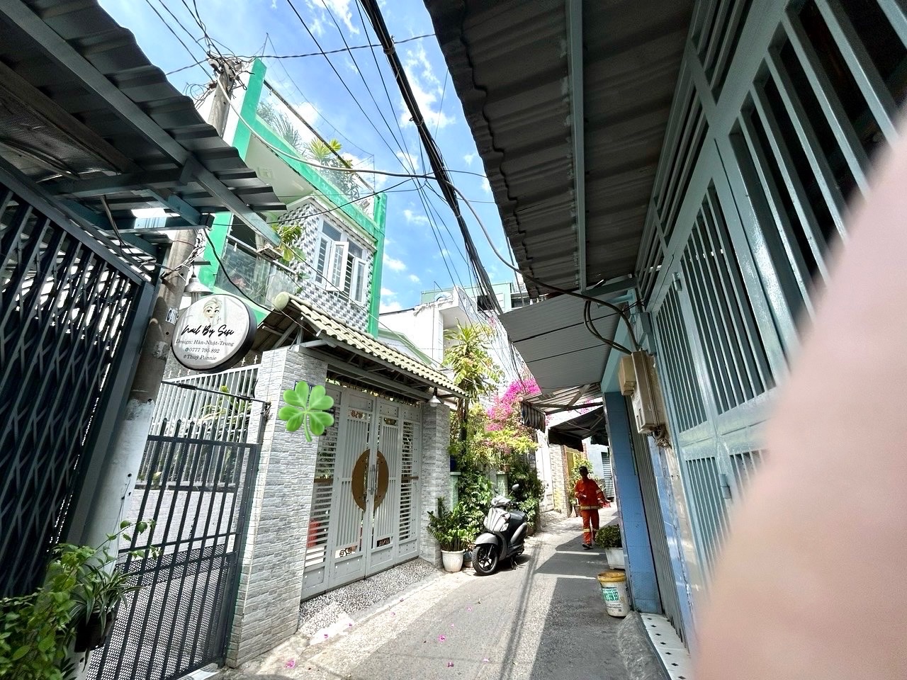NHÀ HẺM ĐOÀN VĂN BƠ - CÁCH 10M RA MẶT ĐƯỜNG ĐOÀN VĂN BƠ- GÀN CHỢ VÀ TRƯỜNG HỌC-- CHỦ ĐANG NHIỆT BÁN. - Ảnh 1