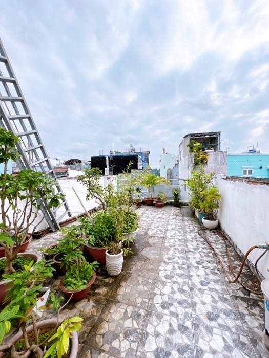 NHÀ HẺM ĐOÀN VĂN BƠ - CÁCH 10M RA MẶT ĐƯỜNG ĐOÀN VĂN BƠ- GÀN CHỢ VÀ TRƯỜNG HỌC-- CHỦ ĐANG NHIỆT BÁN. - Ảnh 2