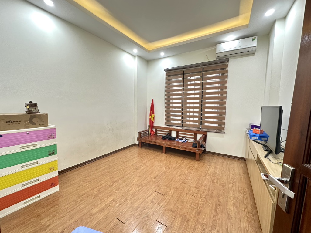 BÁN NHÀ 5 TẦNG, 40M2 PHỐ AN DƯƠNG VƯƠNG, TÂY HỒ - GIÁ 6.5 TỶ - SỔ ĐỎ CHÍNH CHỦ - Ảnh 4
