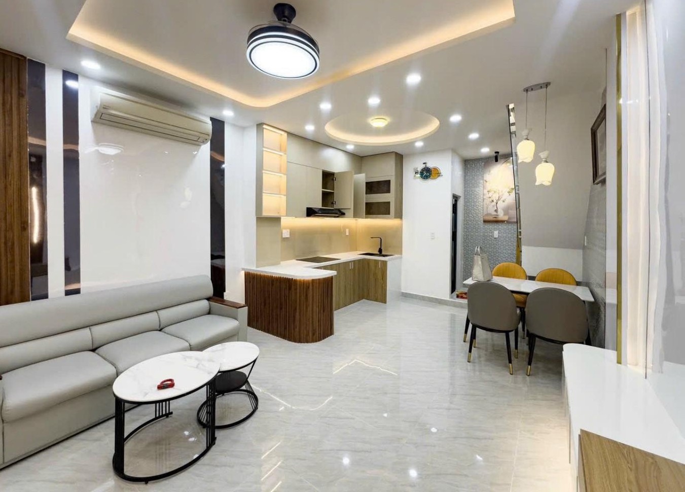 GIÁP QUẬN 1 - NHÀ ĐẸP LUNG LINH – Xô Viết Nghệ Tĩnh- hoàn công đủ– chỉ 4.3 tỷ - Ảnh chính