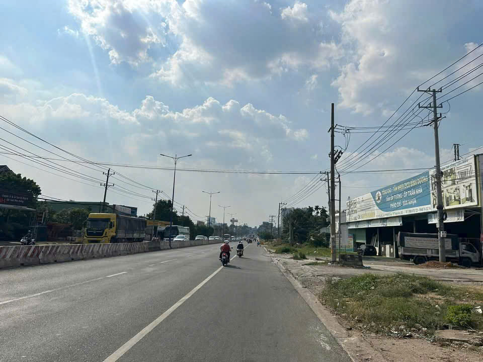 Cho thuê kho mặt tiền Quốc Lộ 13 Bình Dương – Ngang 12.5m, DT 400m2, giá chỉ 35 triệu/tháng - Ảnh 2