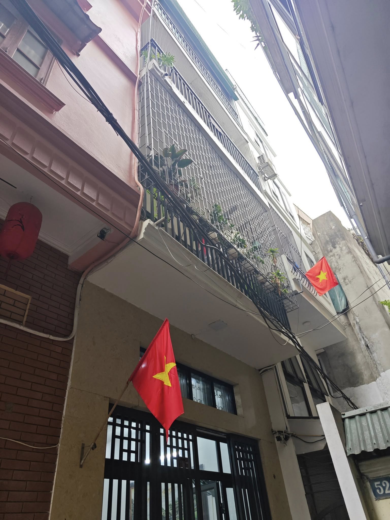 BÁN NHÀ PHỐ 8/3 - DÂN TRÍ CAO- ĐƯỜNG DẢI NHỰA - LÔ GÓC 2 THOÁNG - 45mX4 TẦNG - MT 4M - 9 TỶ - Ảnh 1