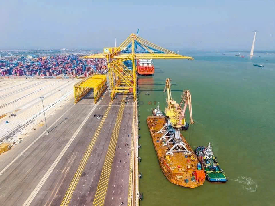 Chuyển nhượng cảng nước sâu nội địa 27.000m2 tại Long An. - Ảnh chính