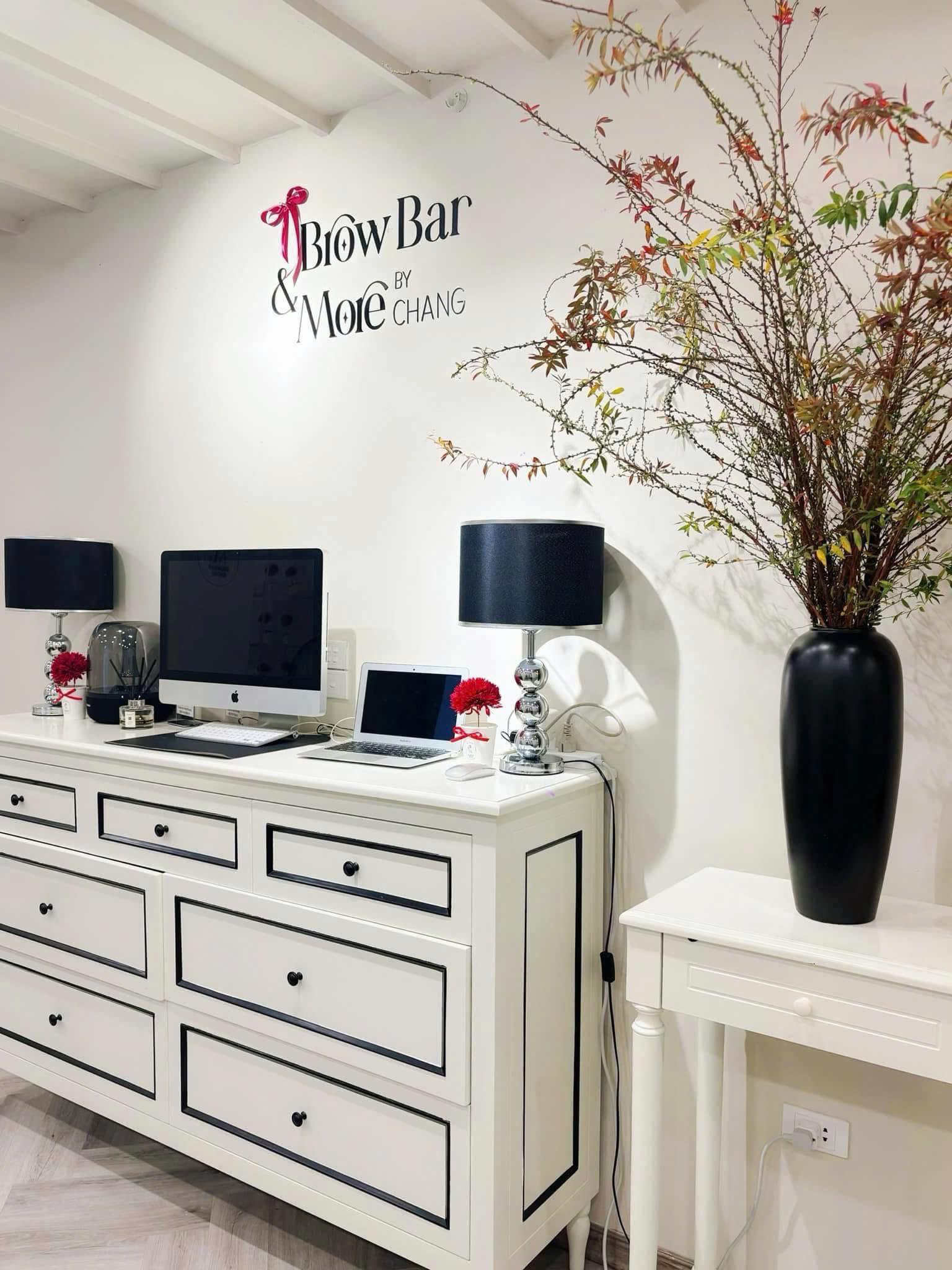 SANG NHƯỢNG CỬA HÀNG BROWBAR – FULL NỘI THẤT, CHỈ VIỆC VÀO LÀM - Ảnh 2