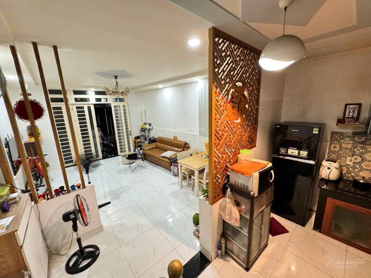 Ngang hơn 4m chỉ 9tỷ 7. Bán nhà Dương Bá Trạc dòng tiền 25tr/th. Lh: 0916 80 76 77 Kim Anh - Ảnh chính