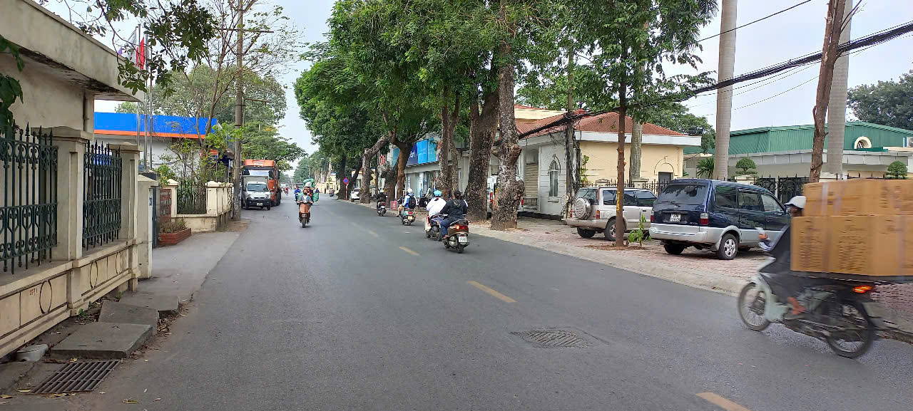 BÁN ĐẤT Ô TÔ ĐỖ CỬA NGÕ THÔNG Đức Giang-Long Biên 55m2,X MT 3.5m, 6.3 tỷ. - Ảnh chính