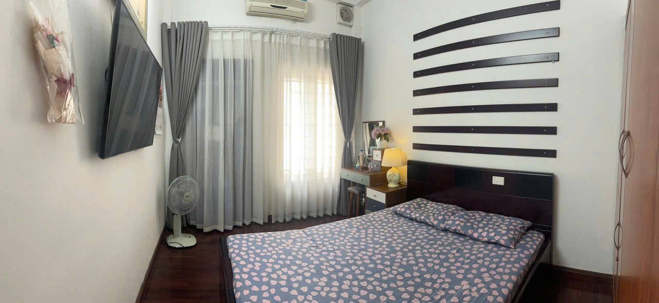 NHÀ DÂN XÂY - 15M RA PHỐ - NGÕ THÔNG - Ô TÔ ĐỖ CỬA Hồng Tiến-Long Biên 36m2, 4 tầng, MT 3.5M, 8.8 - Ảnh 1