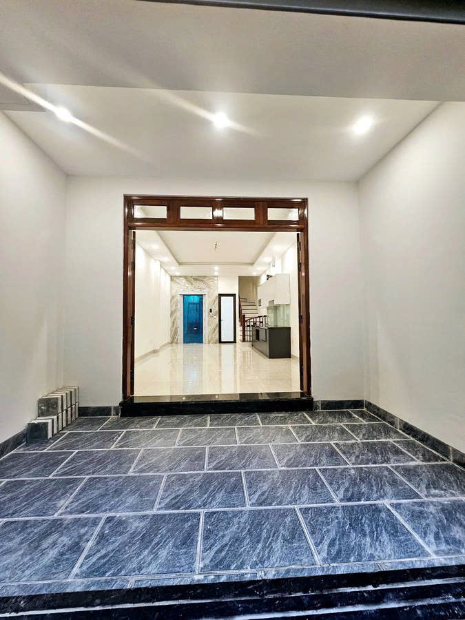 NHÀ MỚI SỔ NỞ HẬU Mai Phúc -Long  Biên 50m2,X 5 tầng, mặt tiền 4.05m, 8.3 tỷ. - Ảnh chính