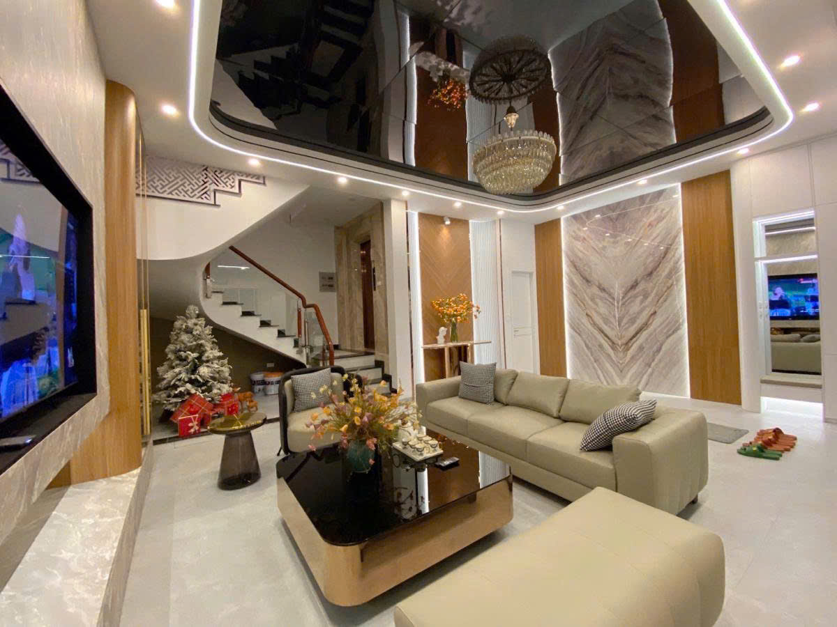 Bán nhà Ngọc Hà lô góc thang máy full nội thất 60m 6 tầng, mặt tiền 7m 15 tỷ - Ảnh chính