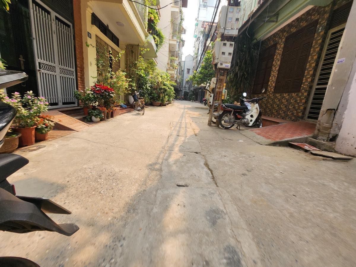 Bán nhà Mặt Phố Nghĩa Tân (1 mặt phố, 1 mặt sau ô tô) 78m/MT 4.7m 39 Tỷ,Sổ vuông - Ảnh 3