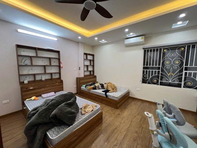Bán nhà phố Đặng Tiến Đông, Đống Đa, diện tích 38m2, 5 tầng giá chỉ 8.9 tỷ - Ảnh 1