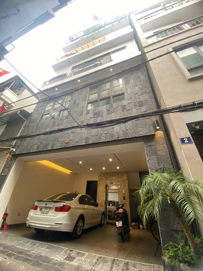 NHÀ ĐẸP, FULL NỘI THẤT TIỀN TỶ -THANG MÁY - GARA OTO - KINH DOANH Ngọc Lâm-Long Biên 50m2, 6 - Ảnh chính