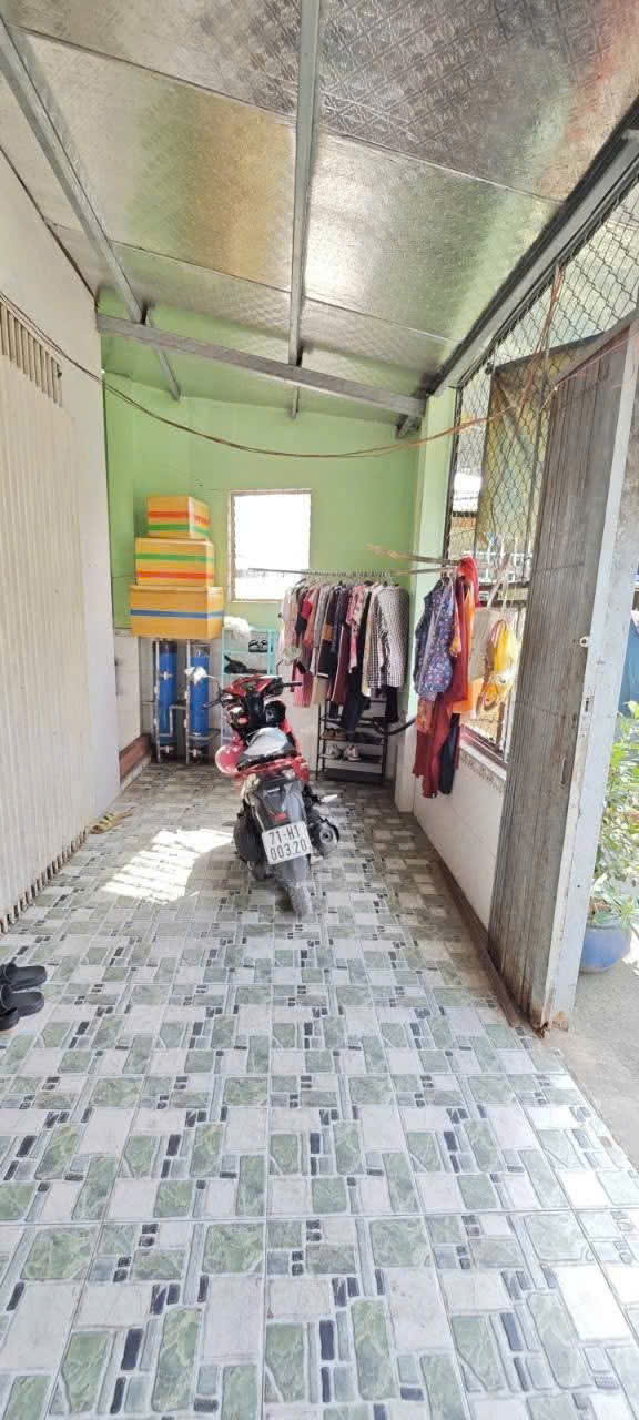 Hẻm Lê Tấn Bê Nhà cấp 4 kế bên dự Án AKARI chủ đầu tư Nam Long  130m2 , giá tốt - Ảnh 1
