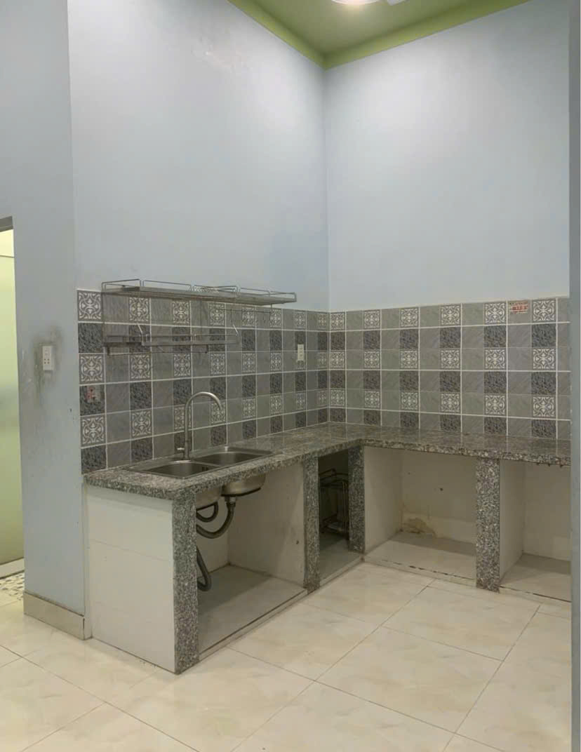 Nhà cấp 4 Gần Bưu Điện Hóc Môn 110m2 SHR , 680 triệu còn TL - Ảnh 1