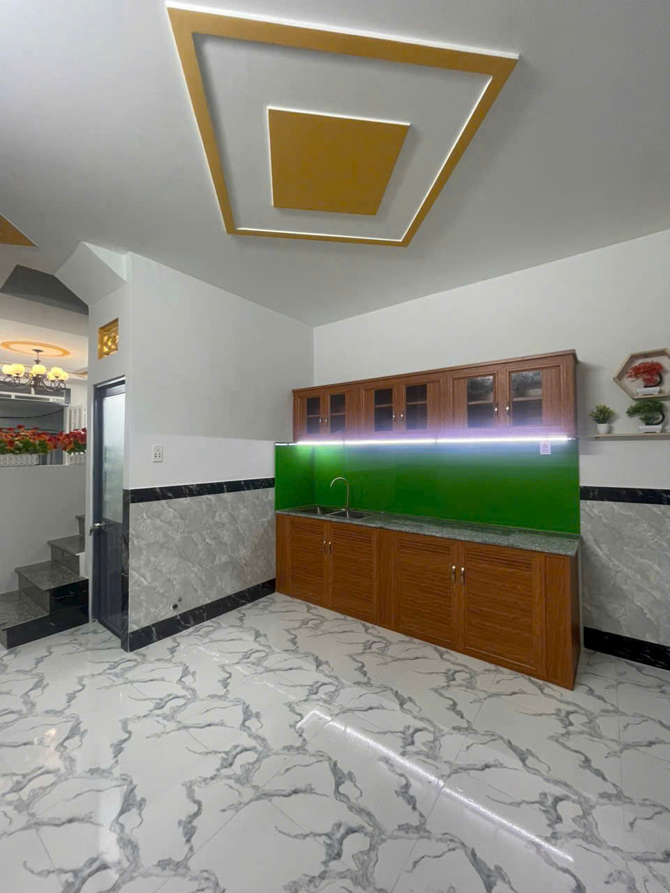 BÁN NHÀ KHU TÂN KIM NGAY CÂY XĂNG VÔ 100M, DT 4X10M SHR CHỈ 1.79 TỶ. LH:0908213395. - Ảnh 1