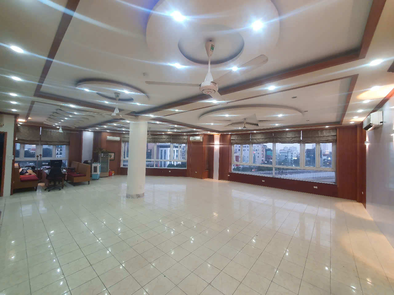 CHO THUÊ VĂN PHÒNG NẰM Ở TẦNG 6 TẠI 36A PHỐ HOÀNG CẦU, ĐỐNG ĐA , HN - Ảnh 1