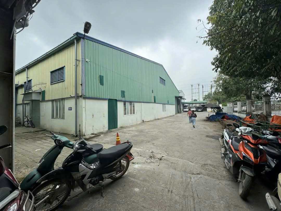 Bán kho xưởng KCN Quất Động, Thường Tín, Diện tích 2500m2, Giá 29 tỷ - Ảnh 1