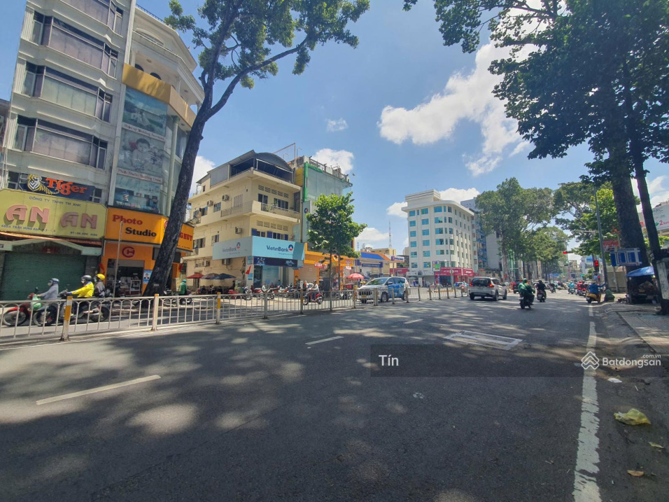 Cần bán nhà mặt tiền đường Hùng Vương, P.4, Q.5, 8x25m, giá 50 tỷ - Ảnh 2
