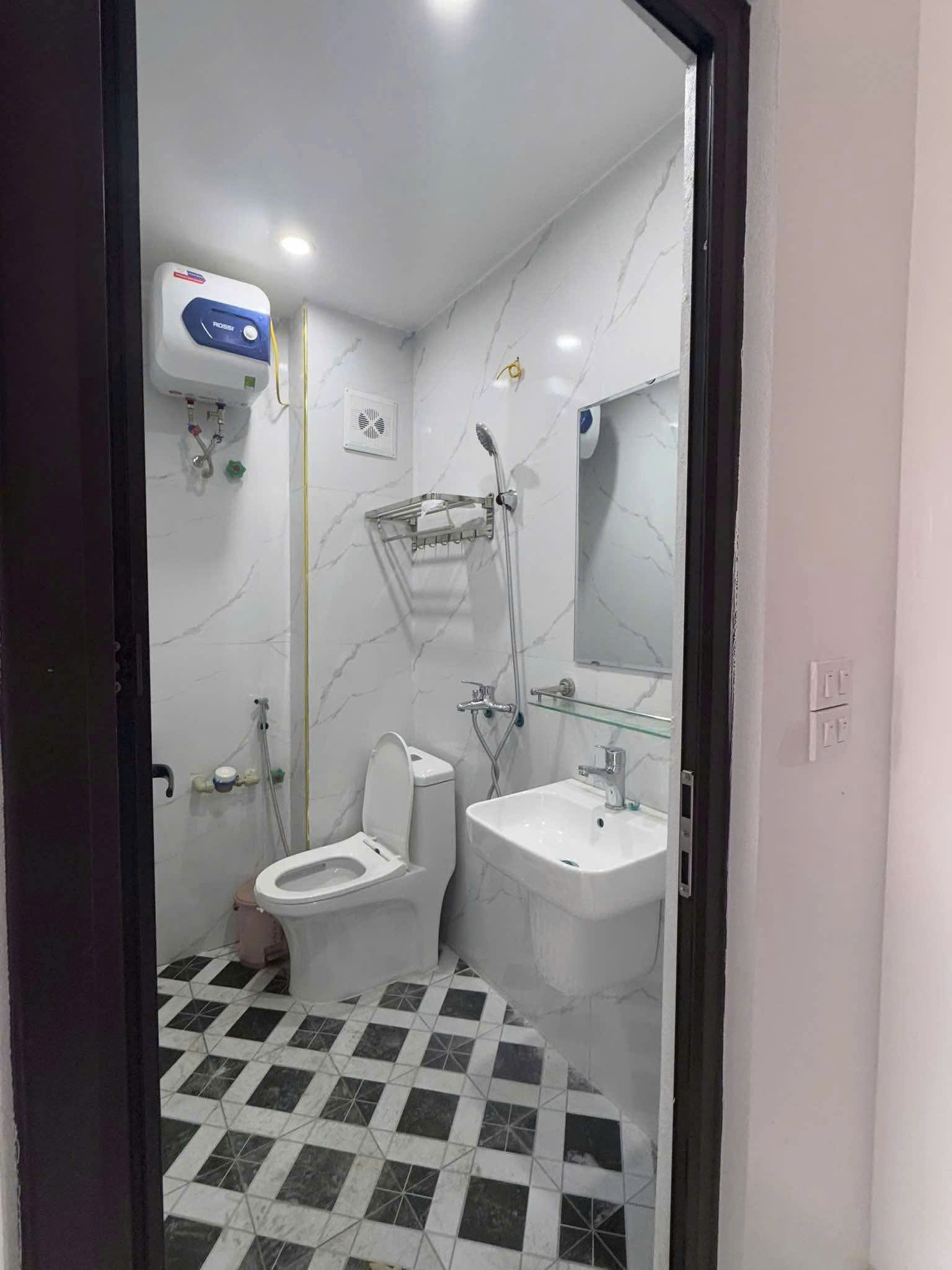 CHO THUÊ PHÒNG KIM NGƯU - HBT - THANG MÁY - FULL ĐỒ - VỆ SINH KK - Ảnh 2