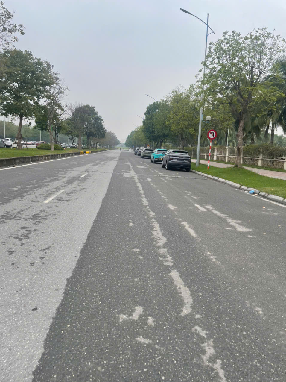 PHÂN LÔ BÁN NHÀ NGUYÊN HỒNG 44M2 4T 3,6M MT 15,4 TỶ GIÁ CHÀO 15 TỶ ĐỐNG ĐA - Ảnh 3